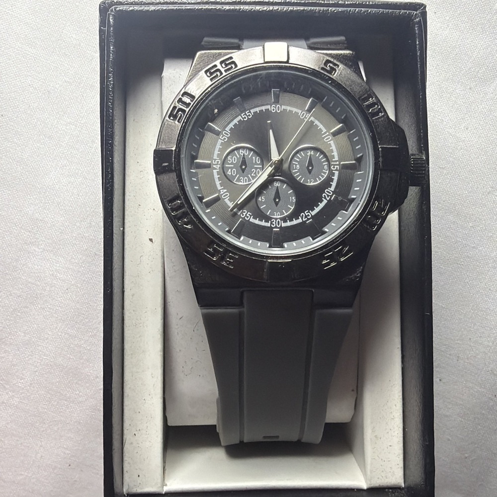 VINTAGE FMD Quartz Watch Men Gun Metal Dial Grey Band